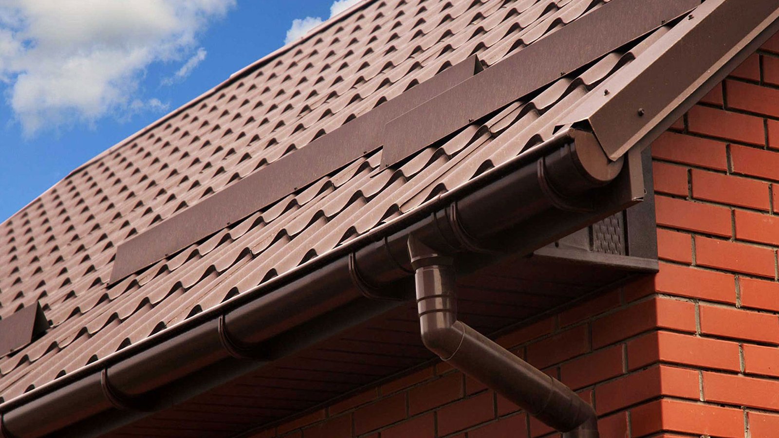 With Constant Roofing, you can expect a seamless, stress-free building experience, with transparent communication and expert oversight at every stage. Contact us today to discuss your project or request a consultation.